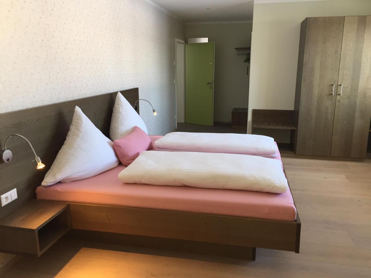 Gret-Stube Hotel Weilheim ภายนอก รูปภาพ