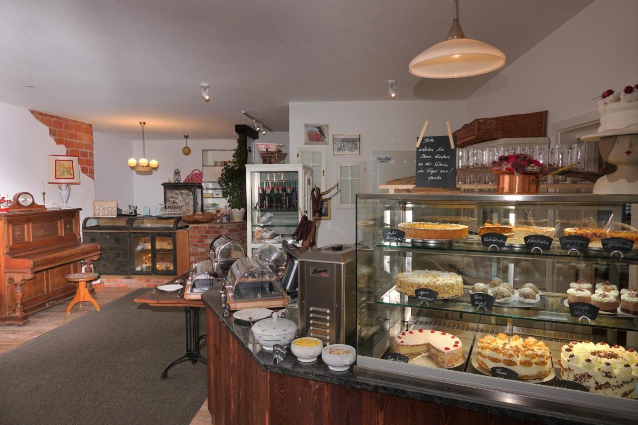 Gret-Stube Hotel Weilheim ภายนอก รูปภาพ